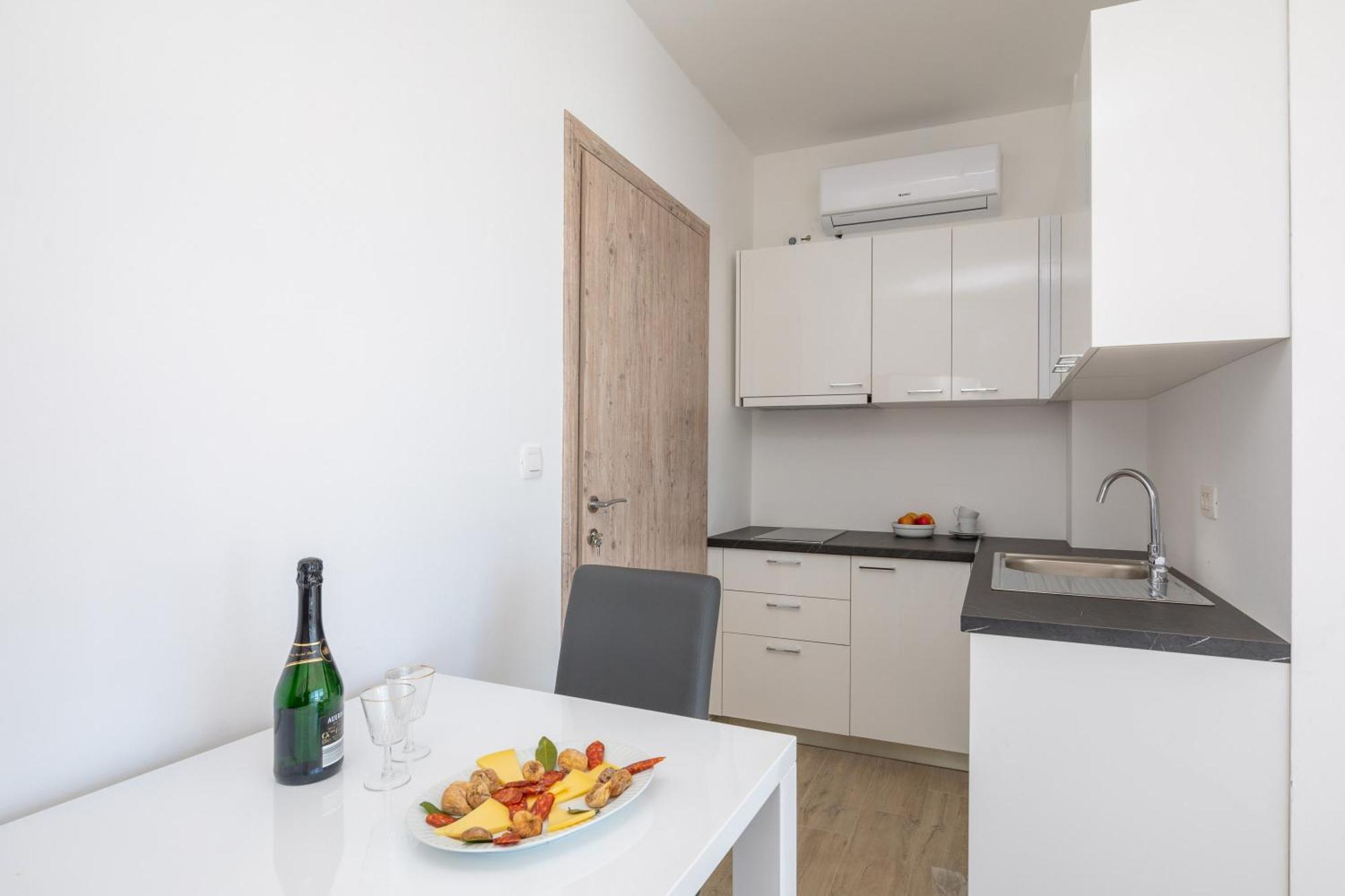 Blue Wonder Apartments Dugi Rat Chambre photo